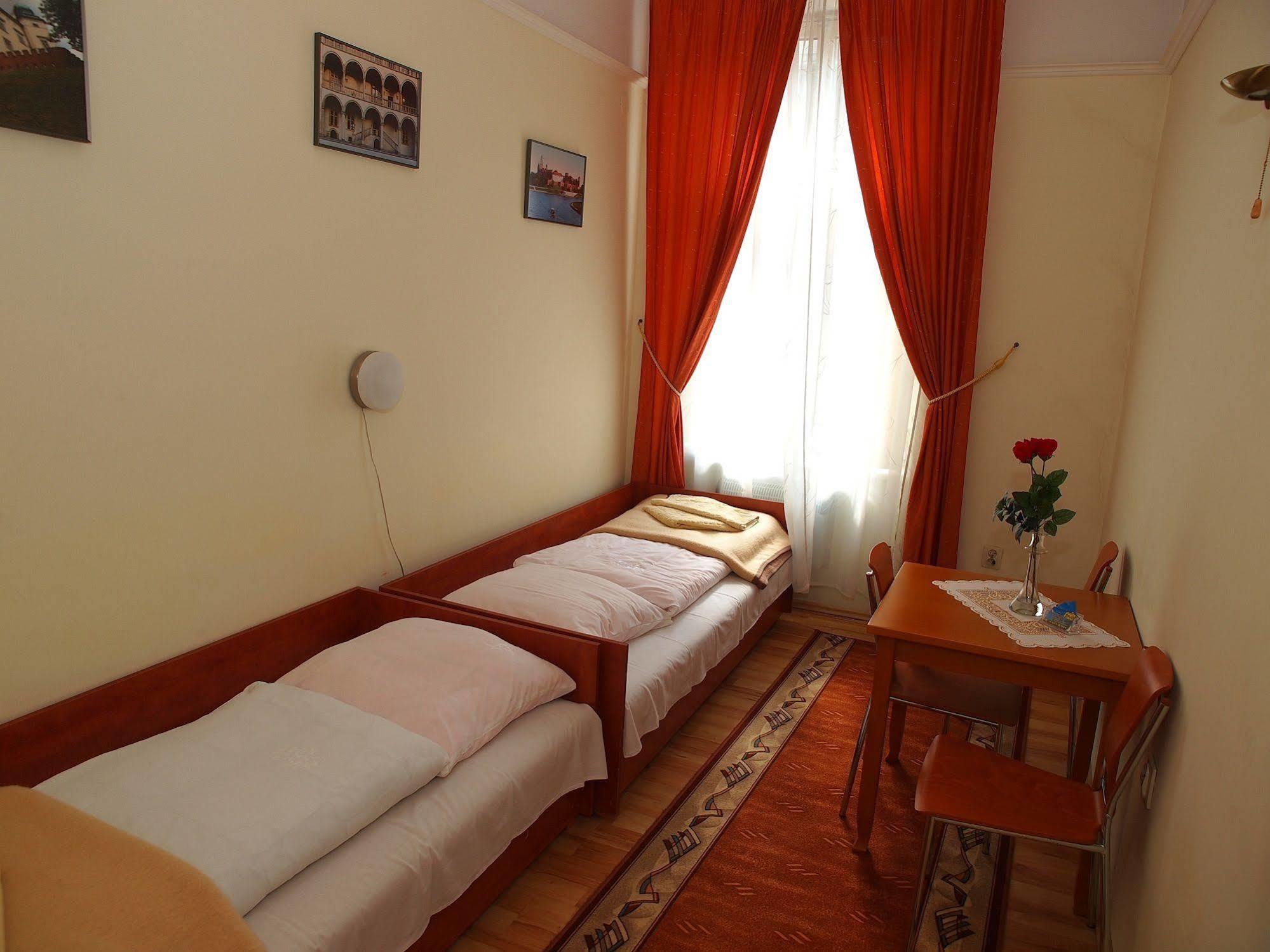 Hotel apartamentowy Golden Lion Guest Szewska 19